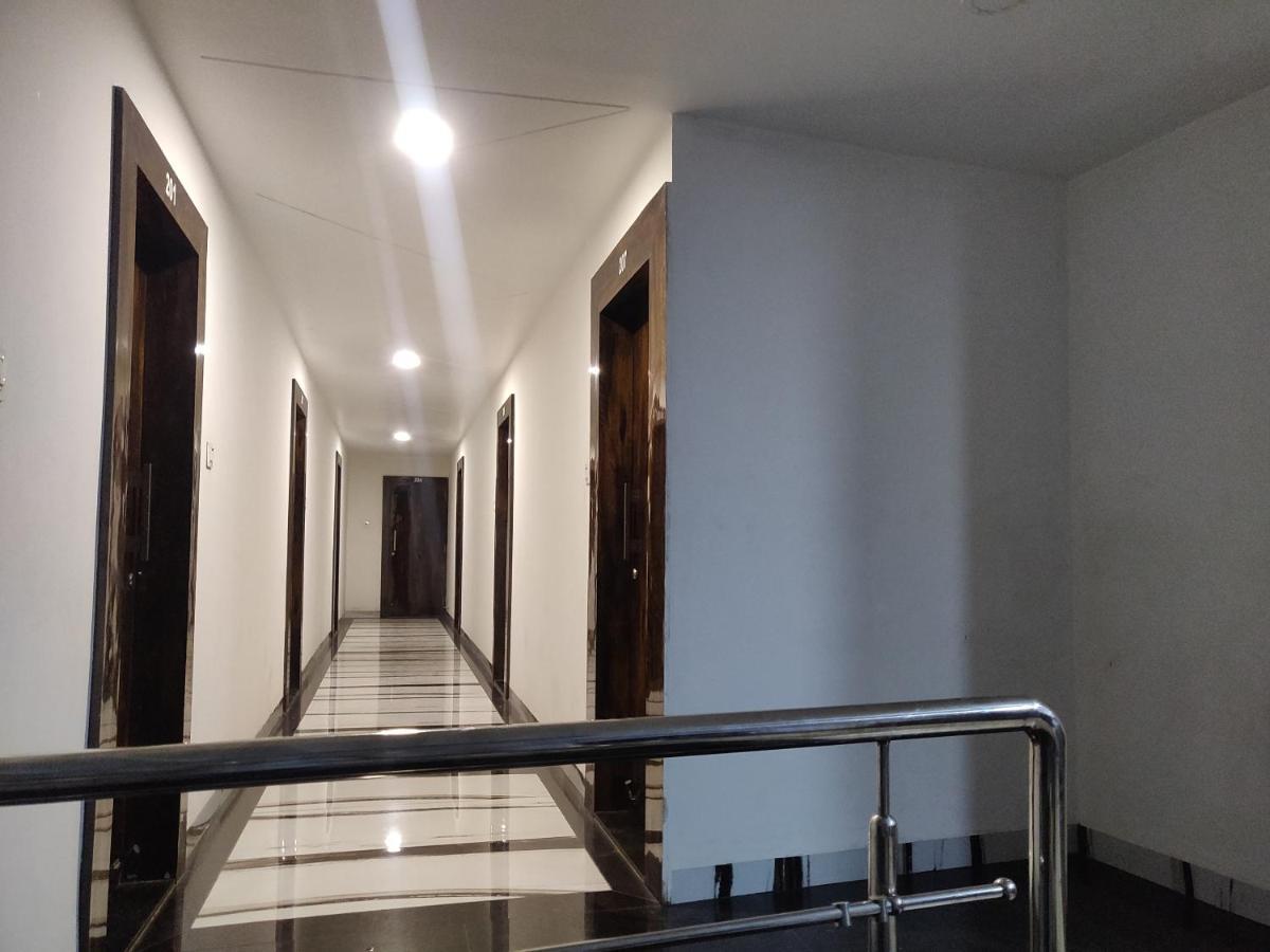 Hotel Rb Palace Indore Eksteriør bilde