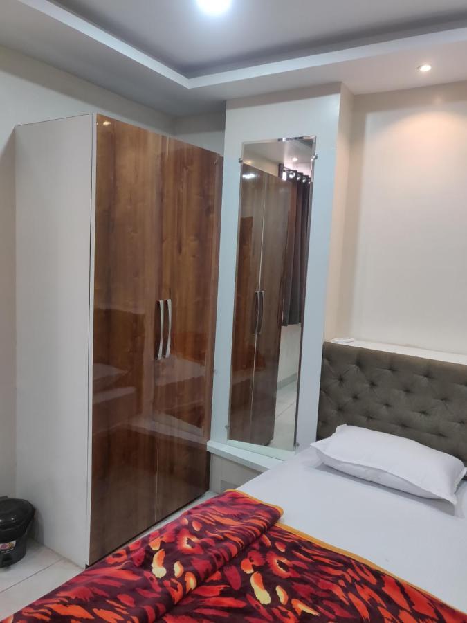 Hotel Rb Palace Indore Eksteriør bilde